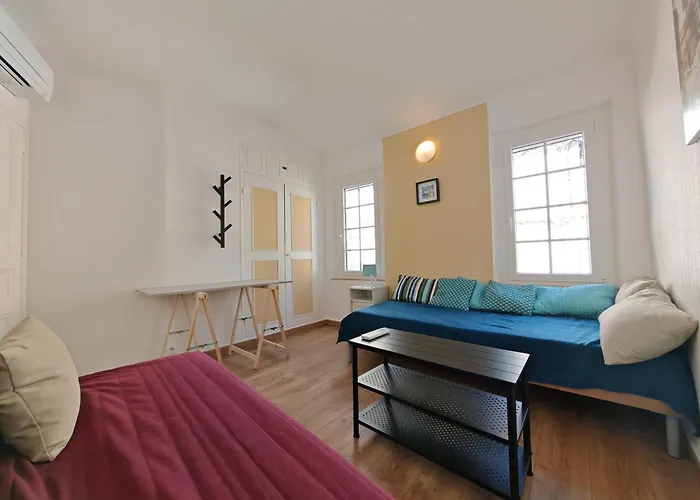 La Maison Aux Volets Bleus 아파트 방돌